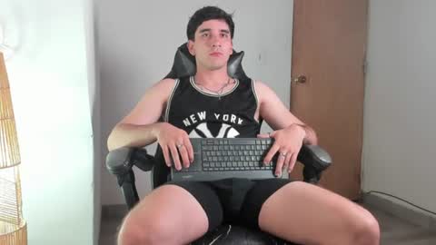 Snapshot of leo_jones389 chatting on 3, 7, 2026 Leo Jones online show from 3, 7, 2026