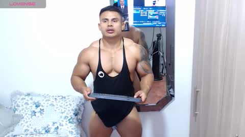 Snapshot of leo_muscleboy chatting on 27, 9, 2025 Leo online show from 27, 9, 2025
