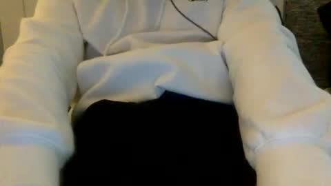 Snapshot of leomilan02 chatting on 3, 6, 2026 Leo online show from 3, 6, 2026