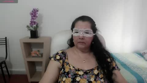 leonela   online show from 18, 2, 2025