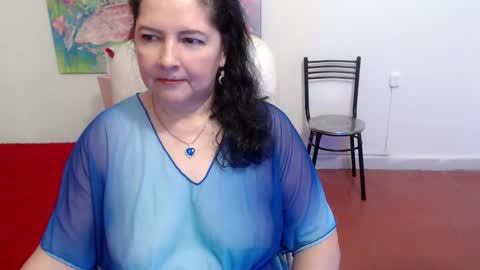leonela   online show from 14, 9, 2025