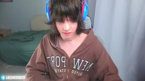 Snapshot of leonkissboy chatting on 24, 6, 2026 leonkissboy online show from 24, 6, 2026