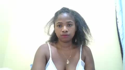 leonnetta online show from 15, 4, 2026