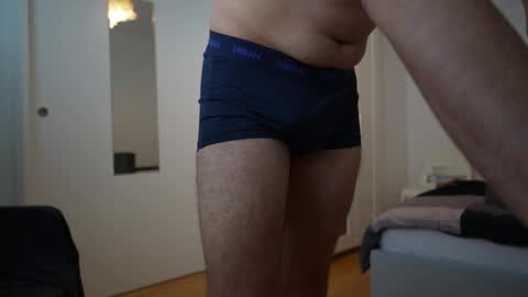 leooo_cummm online show from 5, 10, 2025
