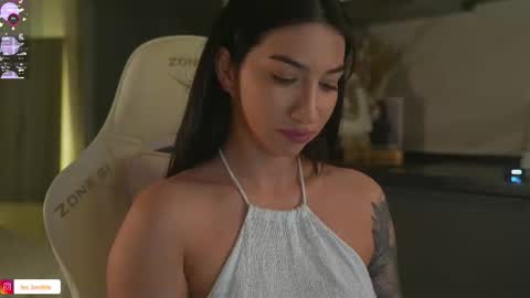 Leora online show from 28, 11, 2025