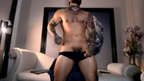 Snapshot of leosalvatore_ chatting on 3, 1, 2025 Leo Salvatore online show from 3, 1, 2025