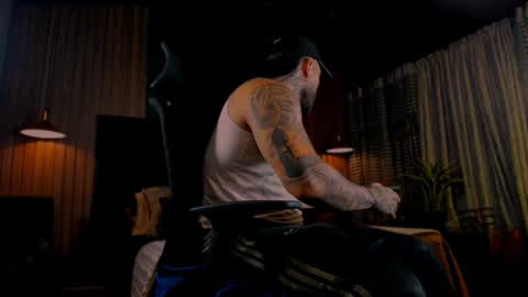 Snapshot of leosalvatore_ chatting on 29, 1, 2025 Leo Salvatore online show from 29, 1, 2025