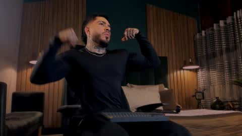 Snapshot of leosalvatore_ chatting on 7, 2, 2025 Leo Salvatore online show from 7, 2, 2025