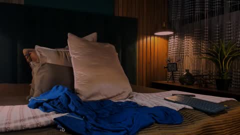 Snapshot of leosalvatore_ chatting on 26, 2, 2025 Leo Salvatore online show from 26, 2, 2025