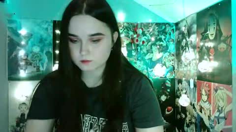 little secret online show from 14, 12, 2024