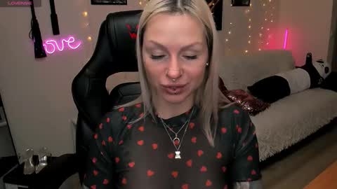 Snapshot of lerika_moore chatting on 9, 2, 2026 Lerika Moore online show from 9, 2, 2026