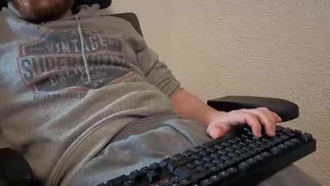 Leroy online show from 25, 11, 2025