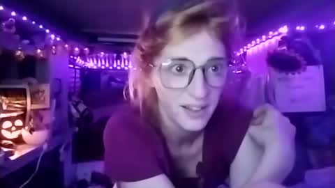 LesleyGumGrass- The Boring Trans girl online show from 28, 10, 2025