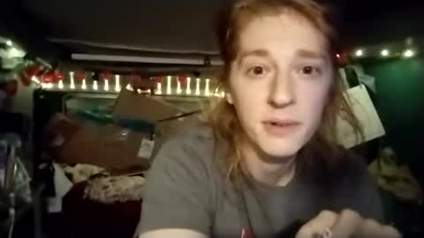 Snapshot of lesleygumgrass chatting on 10, 5, 2026 LesleyGumGrass- The Boring Trans girl online show from 10, 5, 2026