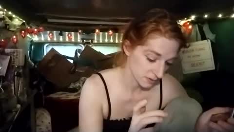 Snapshot of lesleygumgrass chatting on 29, 5, 2026 LesleyGumGrass- The Boring Trans girl online show from 29, 5, 2026