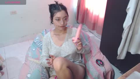 Snapshot of leslie__anderson chatting on 23, 9, 2025 Leslie online show from 23, 9, 2025