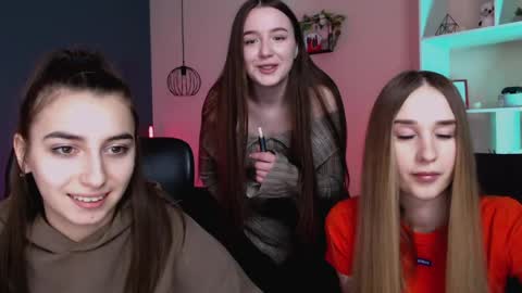 leslie_bird online show from 17, 3, 2026