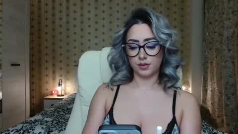 leslie_secret online show from 16, 1, 2025