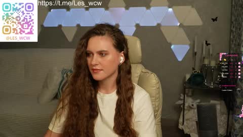 LeslieKorfs online show from 5, 11, 2025