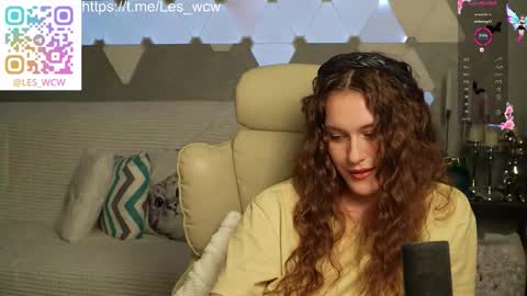 LeslieKorfs online show from 28, 11, 2025