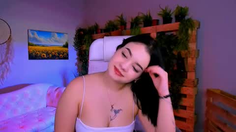 Snapshot of leslierowe chatting on 30, 10, 2025 LeslieRowe online show from 30, 10, 2025