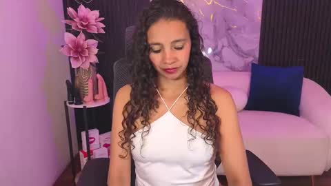 Snapshot of leslyflorez chatting on 24, 9, 2025 Lesly online show from 24, 9, 2025