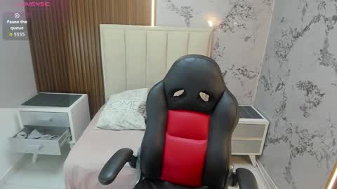 Snapshot of leslysimpson chatting on 20, 2, 2026 online show from 20, 2, 2026