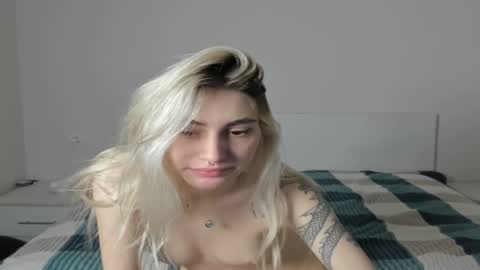 Snapshot of lesyaliss chatting on 26, 2, 2026 lesyaliss online show from 26, 2, 2026