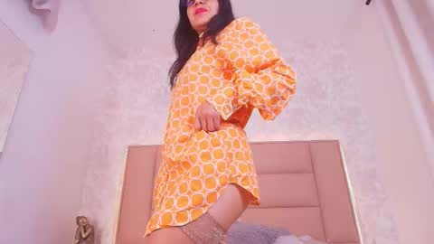 Leti White online show from 19, 12, 2025