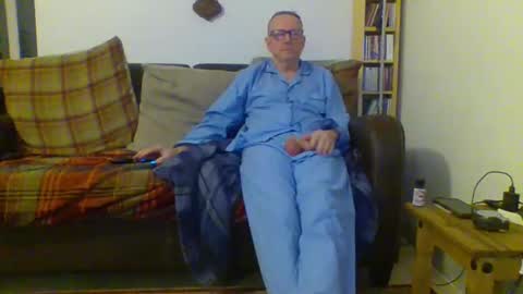 Snapshot of letmestrip chatting on 26, 2, 2025 paul online show from 26, 2, 2025