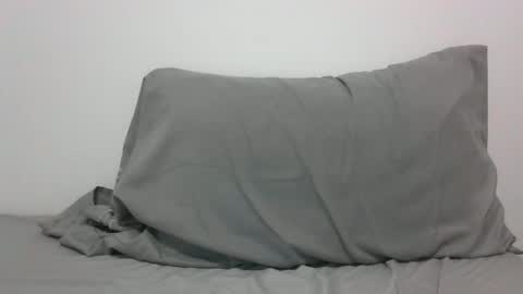 lets_play143 online show from 9, 12, 2024