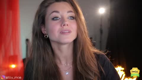 Letty Moa         - IG direct letty moa online show from 18, 12, 2025