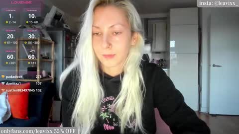 LeaVixx online show from 25, 10, 2025