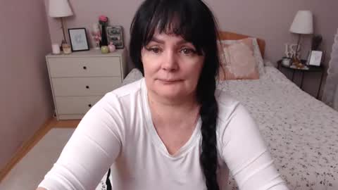 Snapshot of leveme2night chatting on 4, 12, 2024 Mary online show from 4, 12, 2024