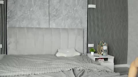 Lona  Levi online show from 20, 10, 2025