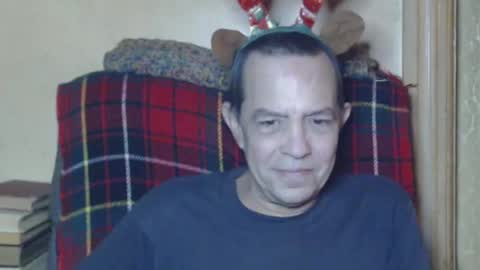 Snapshot of levon48 chatting on 21, 12, 2024 levon48 online show from 21, 12, 2024