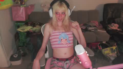 Snapshot of lewdy_booty chatting on 13, 6, 2026 lewdy booty online show from 13, 6, 2026