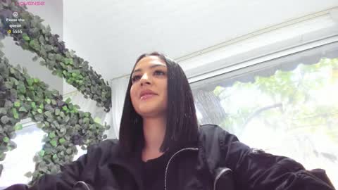 lexi_storm online show from 2, 11, 2025