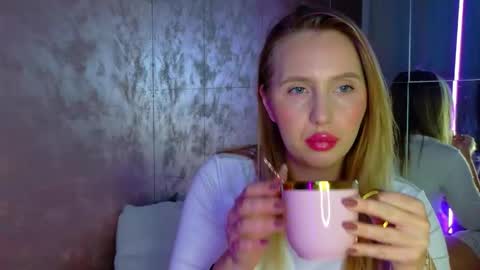 LEXXY online show from 27, 11, 2025