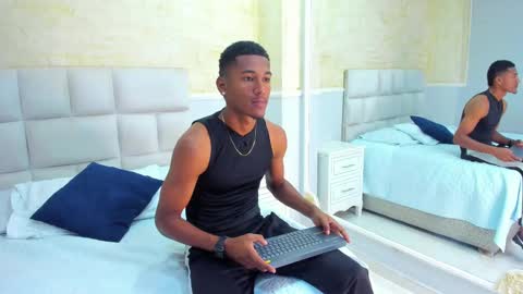 Snapshot of lexianddeker chatting on 20, 9, 2025 Lexi Derek online show from 20, 9, 2025