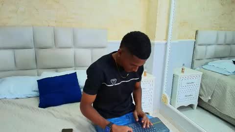 Snapshot of lexianddeker chatting on 26, 9, 2025 Lexi Derek online show from 26, 9, 2025