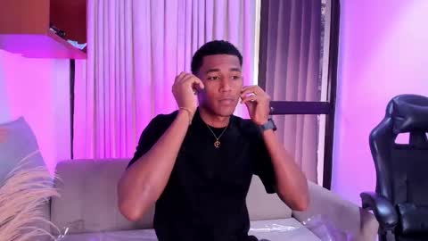 Snapshot of lexianddeker chatting on 16, 11, 2025 Lexi Derek online show from 16, 11, 2025