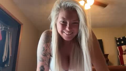Lexi  online show from 24, 6, 2026