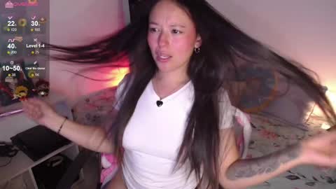 Snapshot of lexie_babe chatting on 29, 9, 2025 Lexie Thompson 8pm 0000am -5 online show from 29, 9, 2025