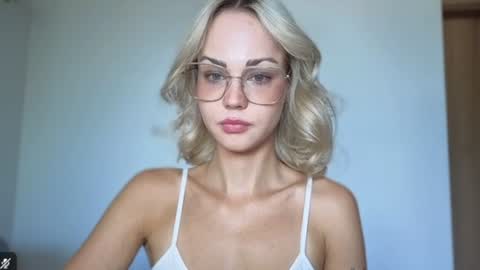 Snapshot of lexie_wild chatting on 17, 6, 2026 Lexie online show from 17, 6, 2026