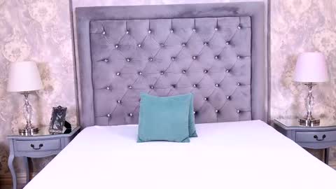 Lexi Riley online show from 4, 12, 2025