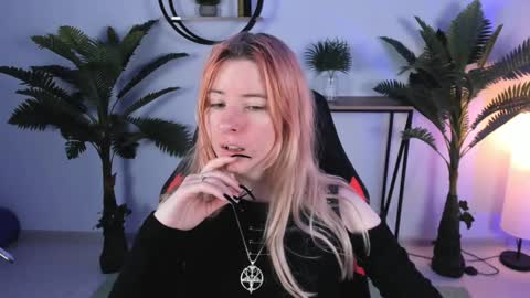 Lexi Wenford NO NUDE GODDESS online show from 20, 12, 2024