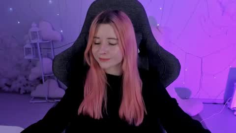 Lexi Wenford NO NUDE GODDESS online show from 13, 1, 2025