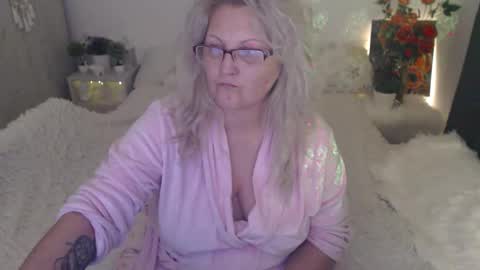 Snapshot of lexxa_blond chatting on 22, 2, 2026 Hannah online show from 22, 2, 2026