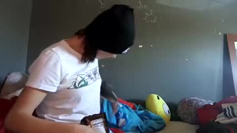 Snapshot of lexxndemm chatting on 4, 12, 2024 lexxndemm online show from 4, 12, 2024